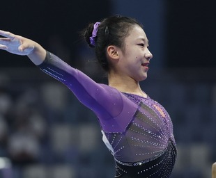 WTT总决赛 孙颖莎4-0战胜王艺迪晋级女单八强